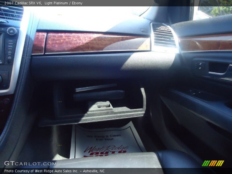 Light Platinum / Ebony 2007 Cadillac SRX V6