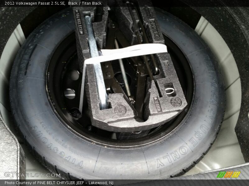 Black / Titan Black 2012 Volkswagen Passat 2.5L SE