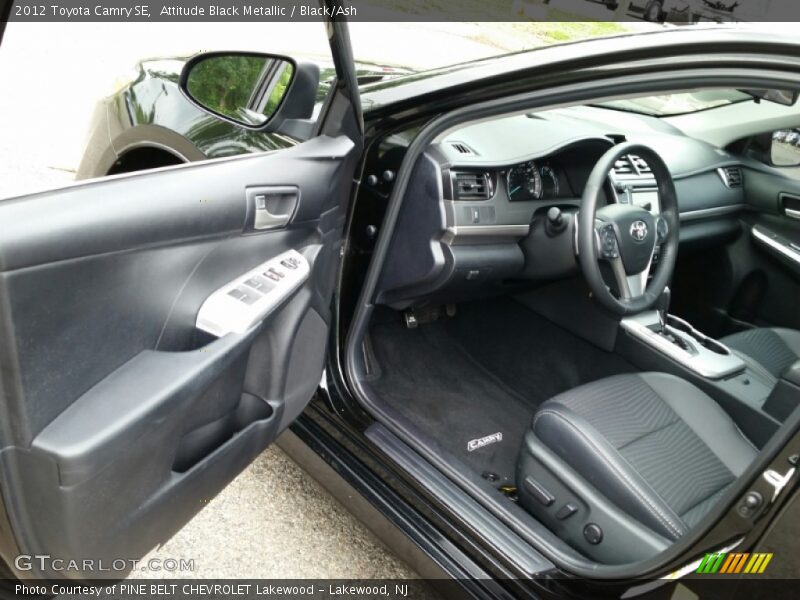 Attitude Black Metallic / Black/Ash 2012 Toyota Camry SE