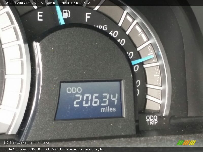 Attitude Black Metallic / Black/Ash 2012 Toyota Camry SE