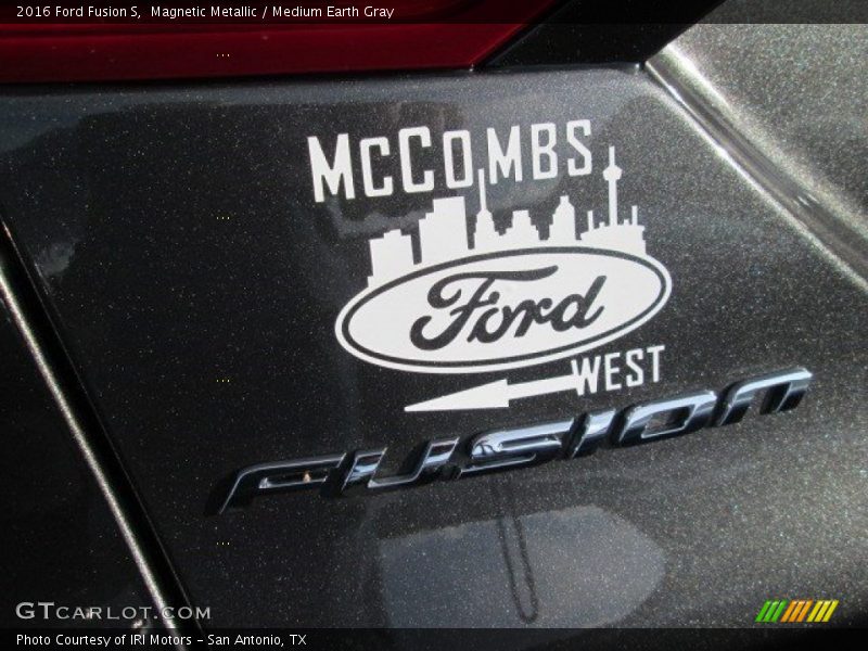 Magnetic Metallic / Medium Earth Gray 2016 Ford Fusion S