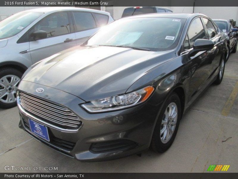 Magnetic Metallic / Medium Earth Gray 2016 Ford Fusion S