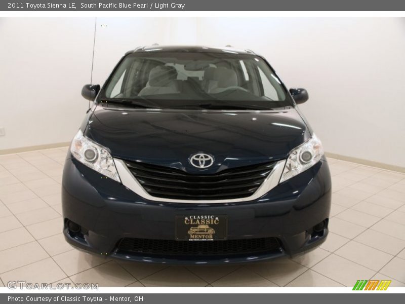 South Pacific Blue Pearl / Light Gray 2011 Toyota Sienna LE