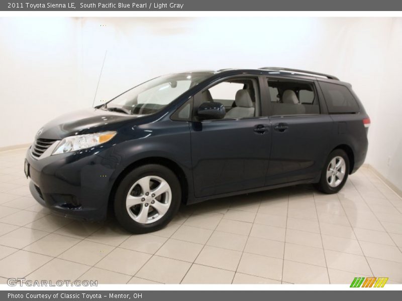 South Pacific Blue Pearl / Light Gray 2011 Toyota Sienna LE
