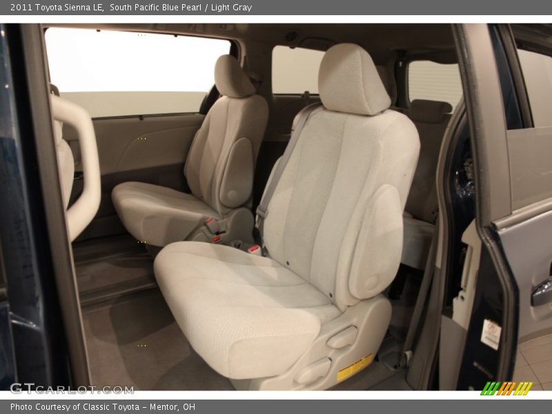 South Pacific Blue Pearl / Light Gray 2011 Toyota Sienna LE