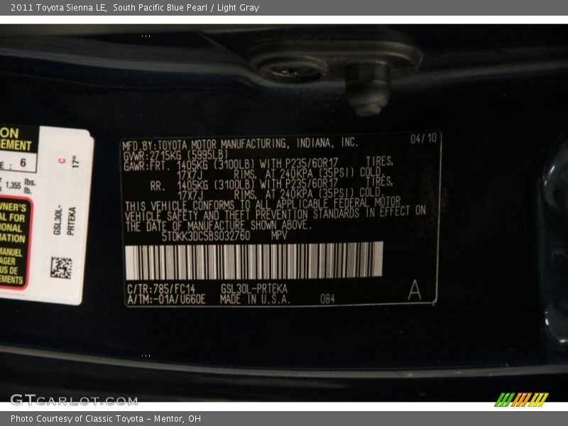South Pacific Blue Pearl / Light Gray 2011 Toyota Sienna LE