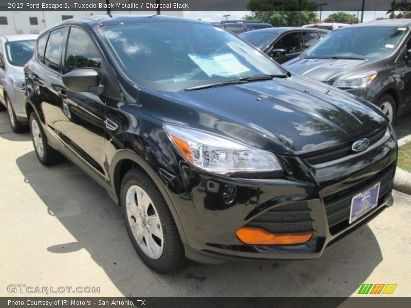 Tuxedo Black Metallic / Charcoal Black 2015 Ford Escape S