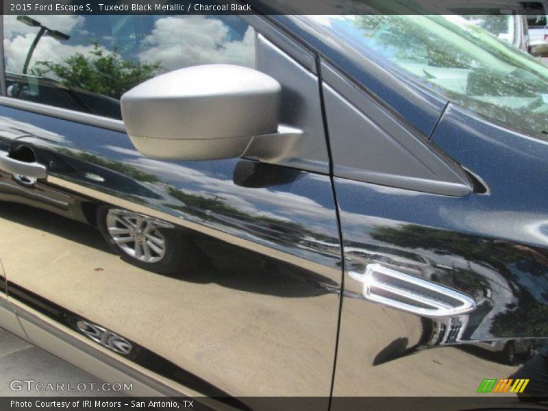 Tuxedo Black Metallic / Charcoal Black 2015 Ford Escape S