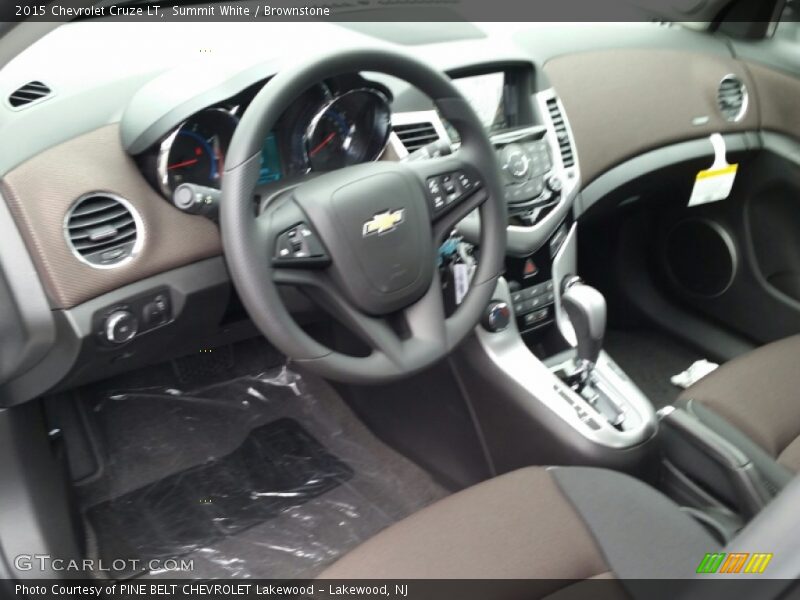 Summit White / Brownstone 2015 Chevrolet Cruze LT