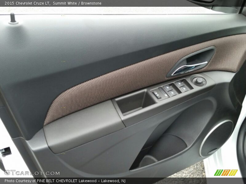 Summit White / Brownstone 2015 Chevrolet Cruze LT
