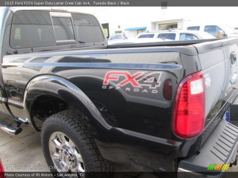 Tuxedo Black / Black 2015 Ford F250 Super Duty Lariat Crew Cab 4x4