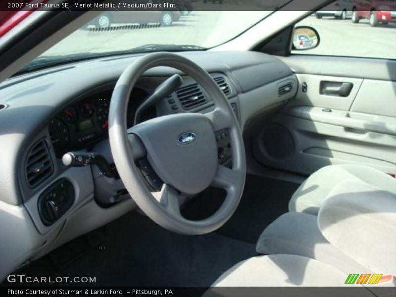 Merlot Metallic / Medium/Dark Flint 2007 Ford Taurus SE
