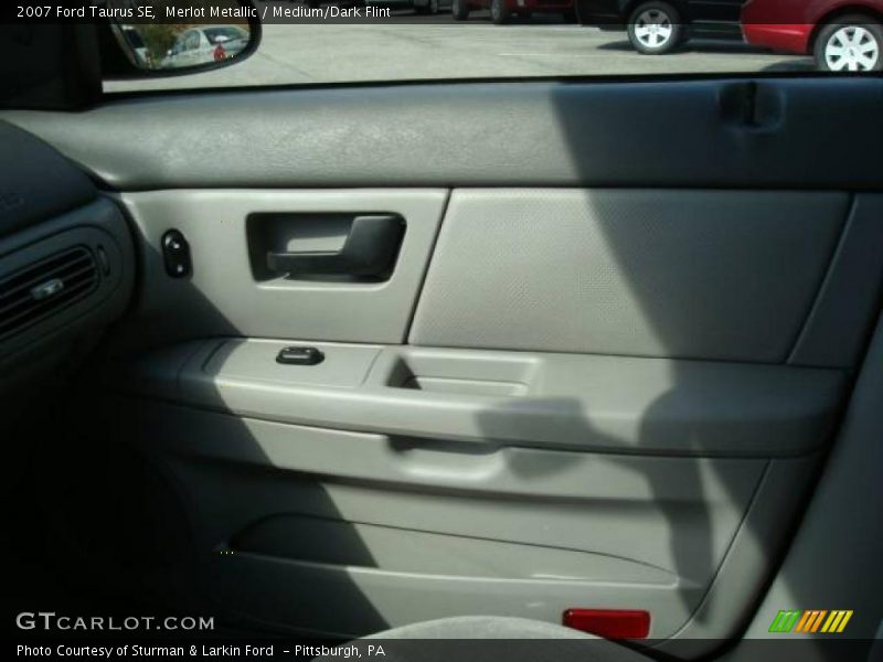 Merlot Metallic / Medium/Dark Flint 2007 Ford Taurus SE