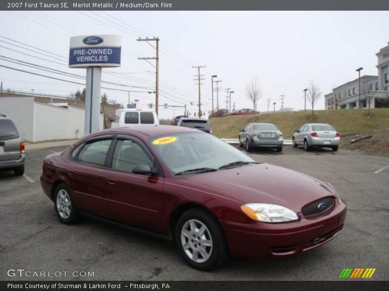 Merlot Metallic / Medium/Dark Flint 2007 Ford Taurus SE