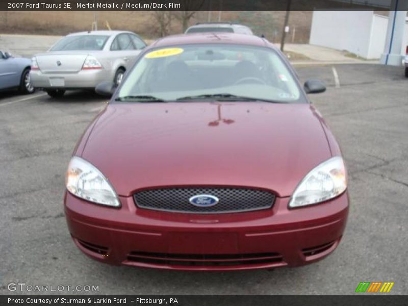 Merlot Metallic / Medium/Dark Flint 2007 Ford Taurus SE