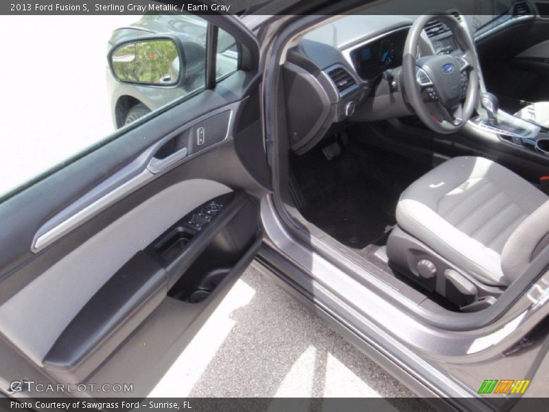 Sterling Gray Metallic / Earth Gray 2013 Ford Fusion S