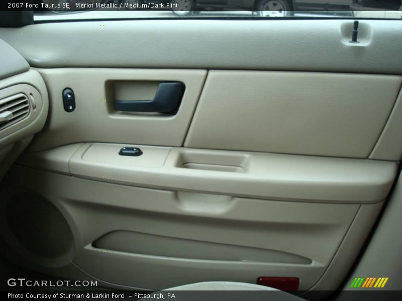 Merlot Metallic / Medium/Dark Flint 2007 Ford Taurus SE