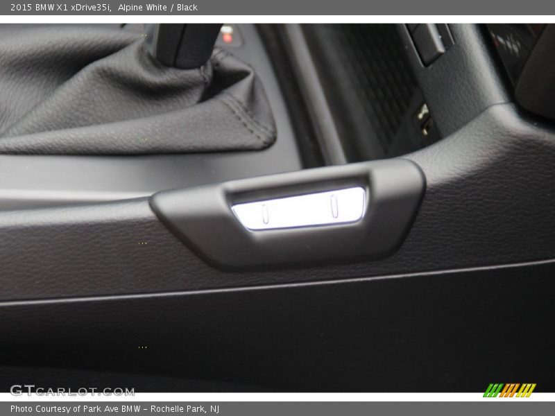 Alpine White / Black 2015 BMW X1 xDrive35i