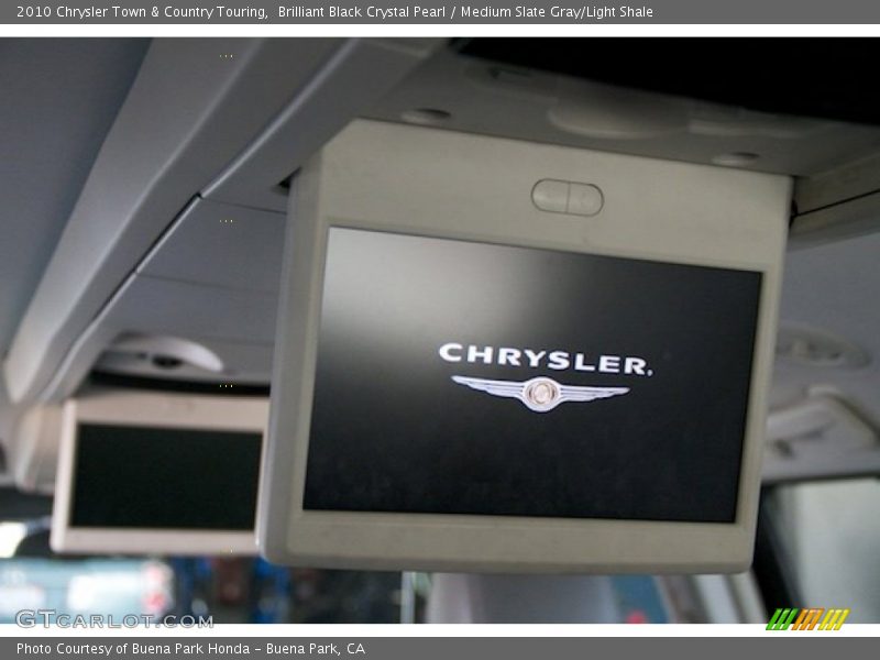Brilliant Black Crystal Pearl / Medium Slate Gray/Light Shale 2010 Chrysler Town & Country Touring