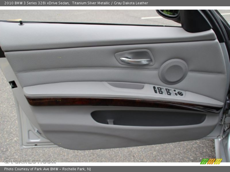 Titanium Silver Metallic / Gray Dakota Leather 2010 BMW 3 Series 328i xDrive Sedan