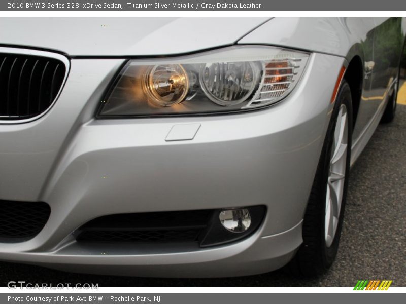 Titanium Silver Metallic / Gray Dakota Leather 2010 BMW 3 Series 328i xDrive Sedan