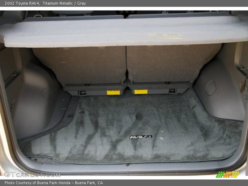 Titanium Metallic / Gray 2002 Toyota RAV4
