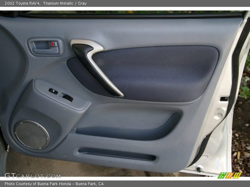 Titanium Metallic / Gray 2002 Toyota RAV4