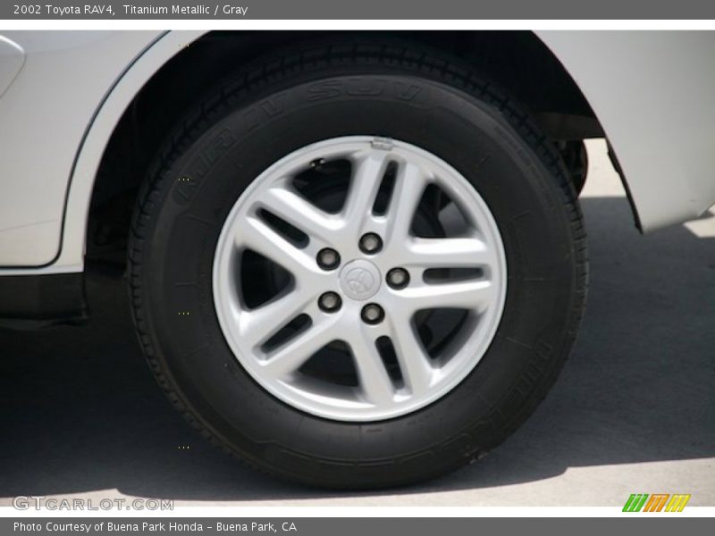 Titanium Metallic / Gray 2002 Toyota RAV4