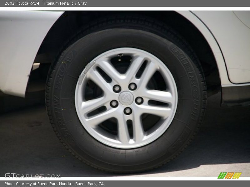 Titanium Metallic / Gray 2002 Toyota RAV4