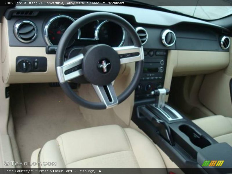 Alloy Metallic / Medium Parchment 2009 Ford Mustang V6 Convertible