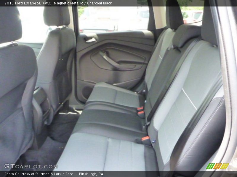 Magnetic Metallic / Charcoal Black 2015 Ford Escape SE 4WD