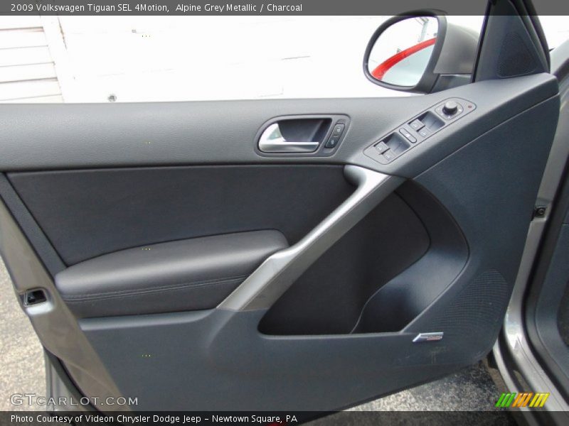 Alpine Grey Metallic / Charcoal 2009 Volkswagen Tiguan SEL 4Motion