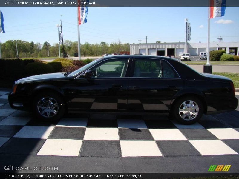 Sable Black / Oatmeal 2003 Cadillac DeVille Sedan