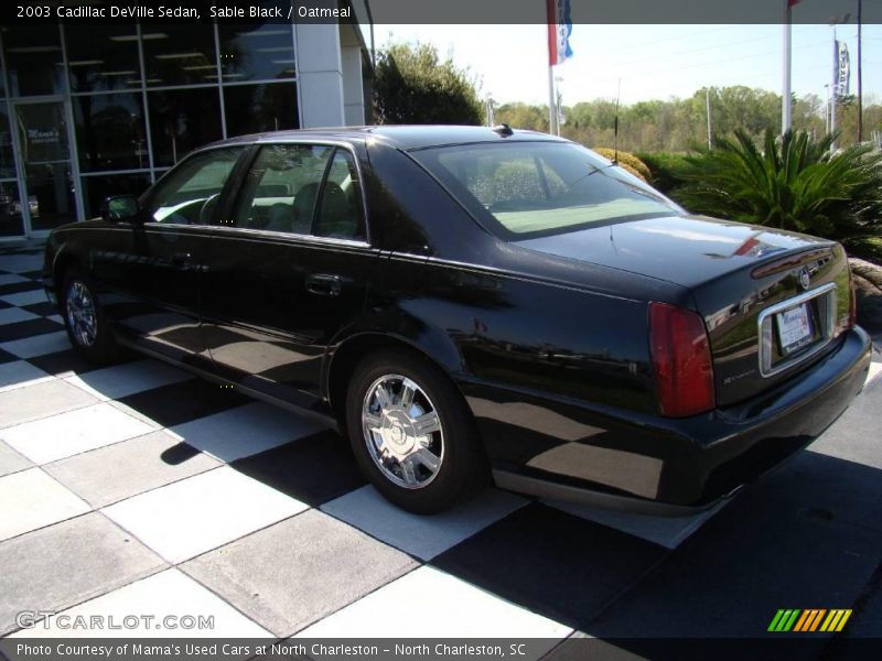 Sable Black / Oatmeal 2003 Cadillac DeVille Sedan