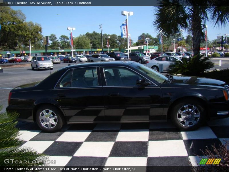 Sable Black / Oatmeal 2003 Cadillac DeVille Sedan