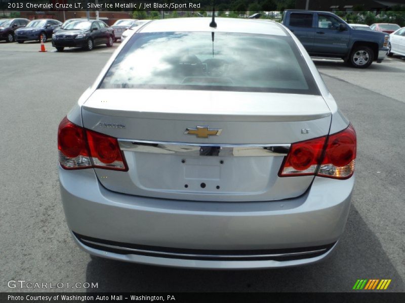 Silver Ice Metallic / Jet Black/Sport Red 2013 Chevrolet Cruze LT