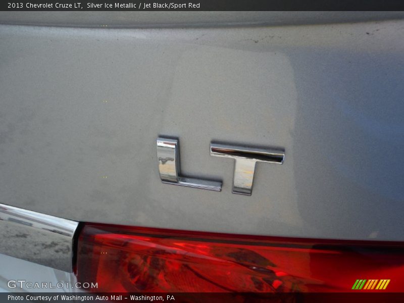 Silver Ice Metallic / Jet Black/Sport Red 2013 Chevrolet Cruze LT