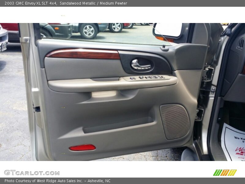 Sandalwood Metallic / Medium Pewter 2003 GMC Envoy XL SLT 4x4
