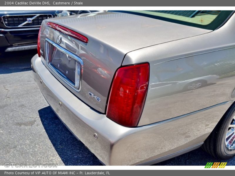 Cashmere / Shale 2004 Cadillac DeVille DHS