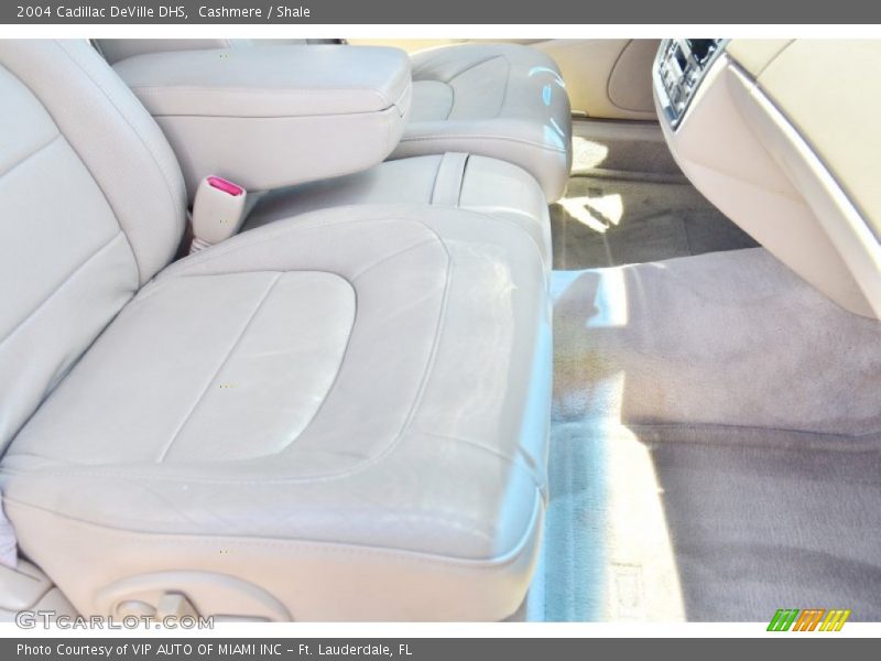 Cashmere / Shale 2004 Cadillac DeVille DHS