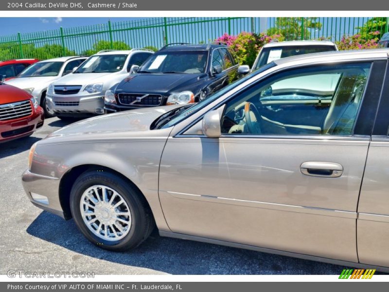 Cashmere / Shale 2004 Cadillac DeVille DHS