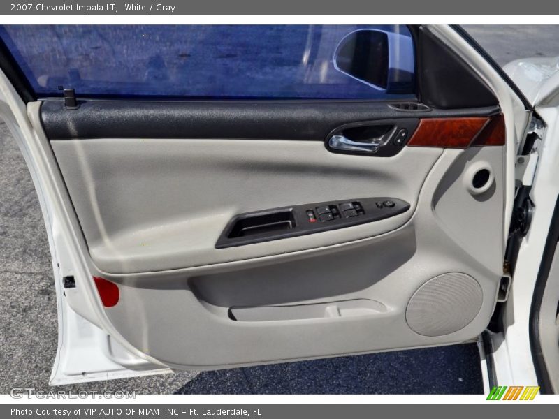 White / Gray 2007 Chevrolet Impala LT