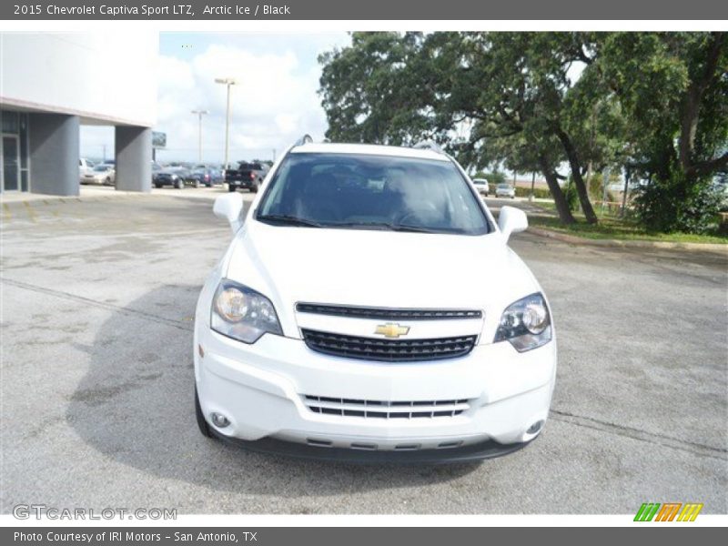 Arctic Ice / Black 2015 Chevrolet Captiva Sport LTZ