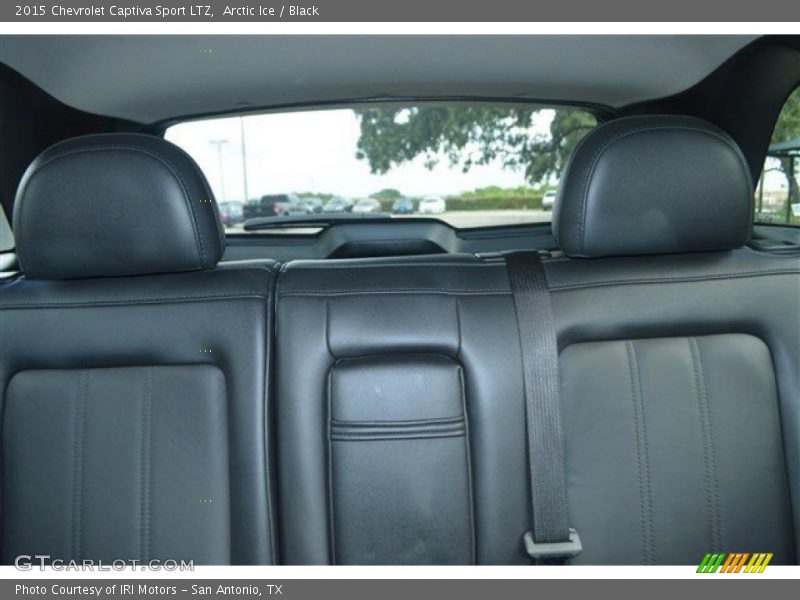 Arctic Ice / Black 2015 Chevrolet Captiva Sport LTZ