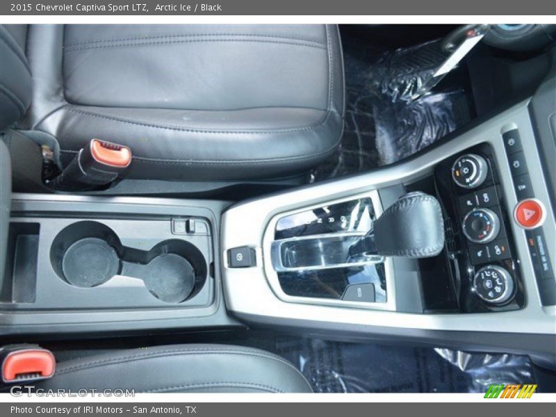 Arctic Ice / Black 2015 Chevrolet Captiva Sport LTZ