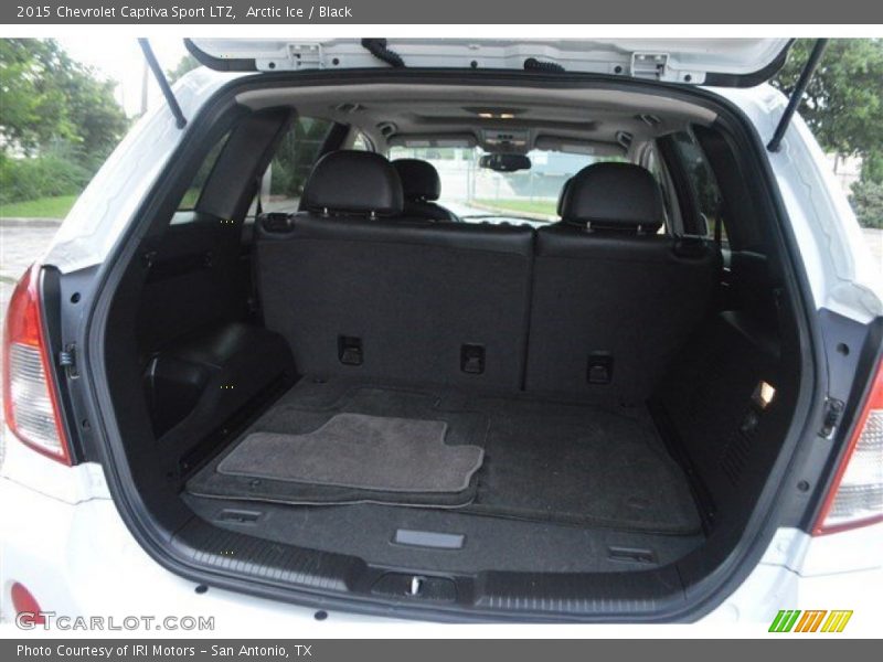 Arctic Ice / Black 2015 Chevrolet Captiva Sport LTZ