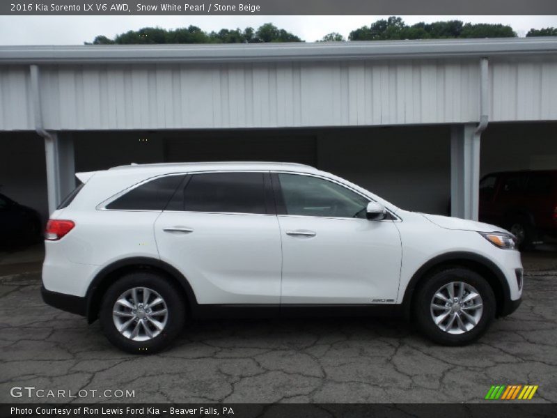Snow White Pearl / Stone Beige 2016 Kia Sorento LX V6 AWD