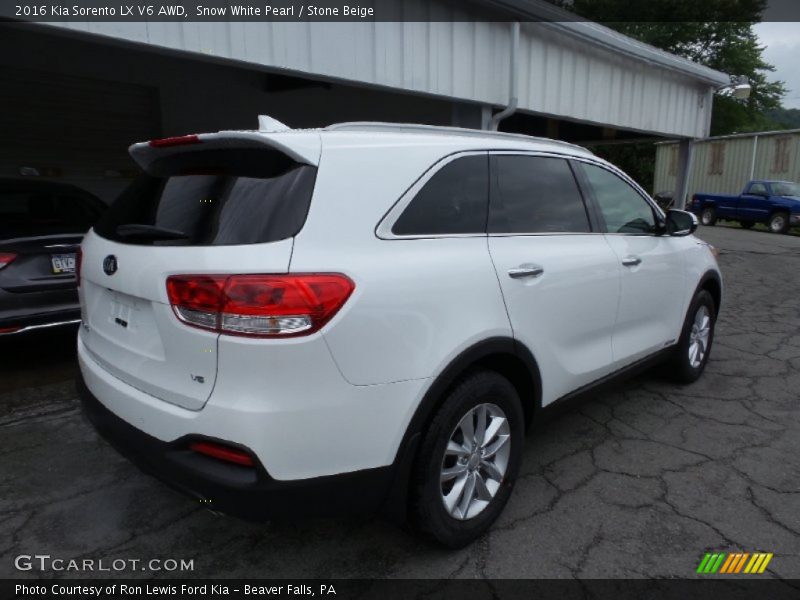 Snow White Pearl / Stone Beige 2016 Kia Sorento LX V6 AWD