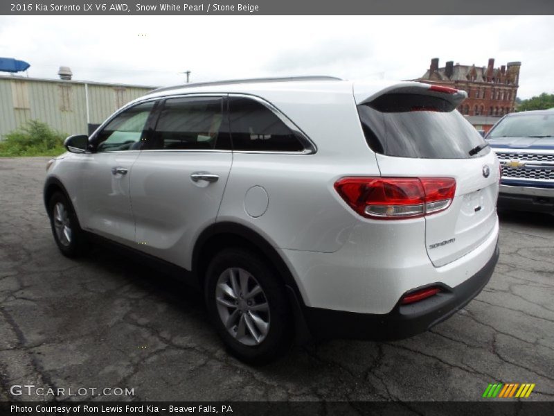 Snow White Pearl / Stone Beige 2016 Kia Sorento LX V6 AWD