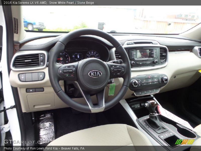 Snow White Pearl / Stone Beige 2016 Kia Sorento LX V6 AWD